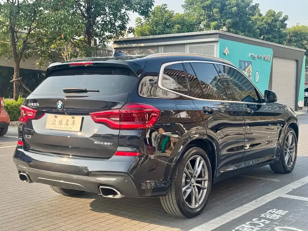 BMW X3 — фото 10