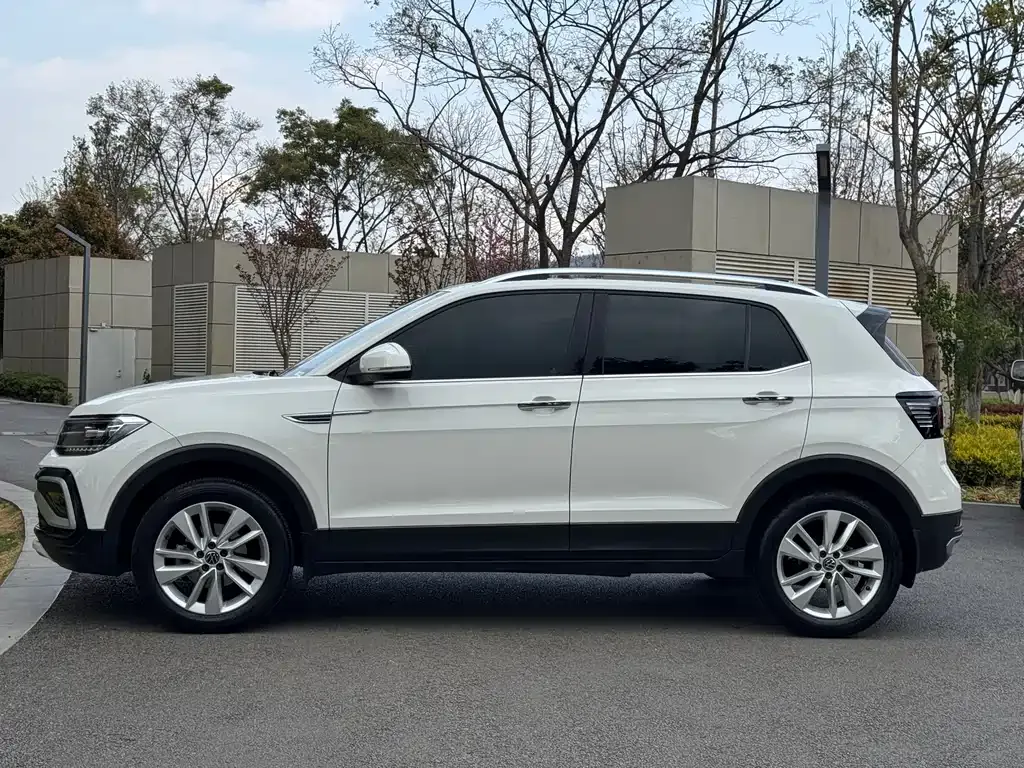 Volkswagen T-Cross — фото 4