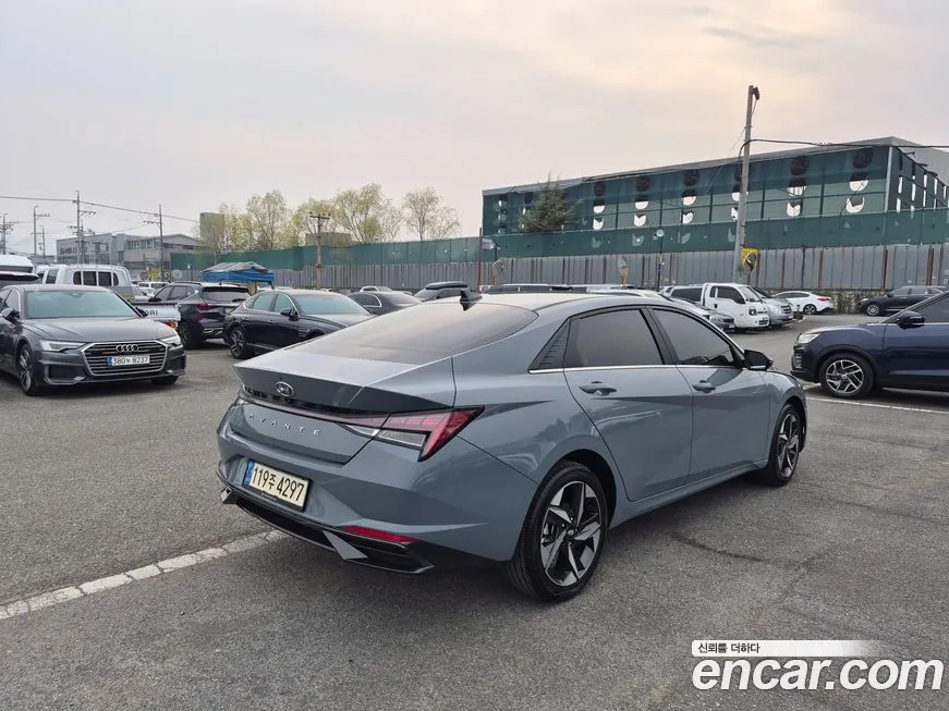 Hyundai AVANTE — фото 2
