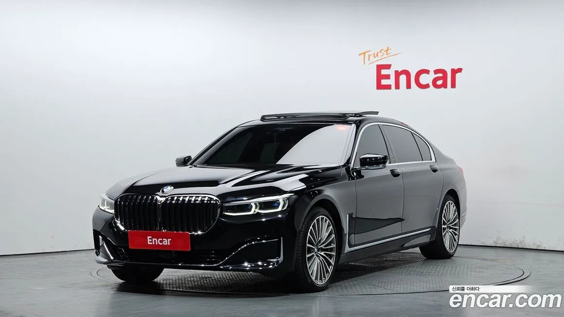BMW 7-Series — фото 1