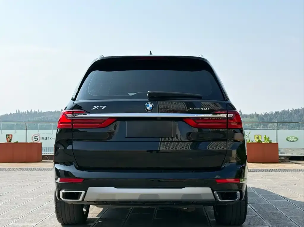 BMW X7 — фото 3