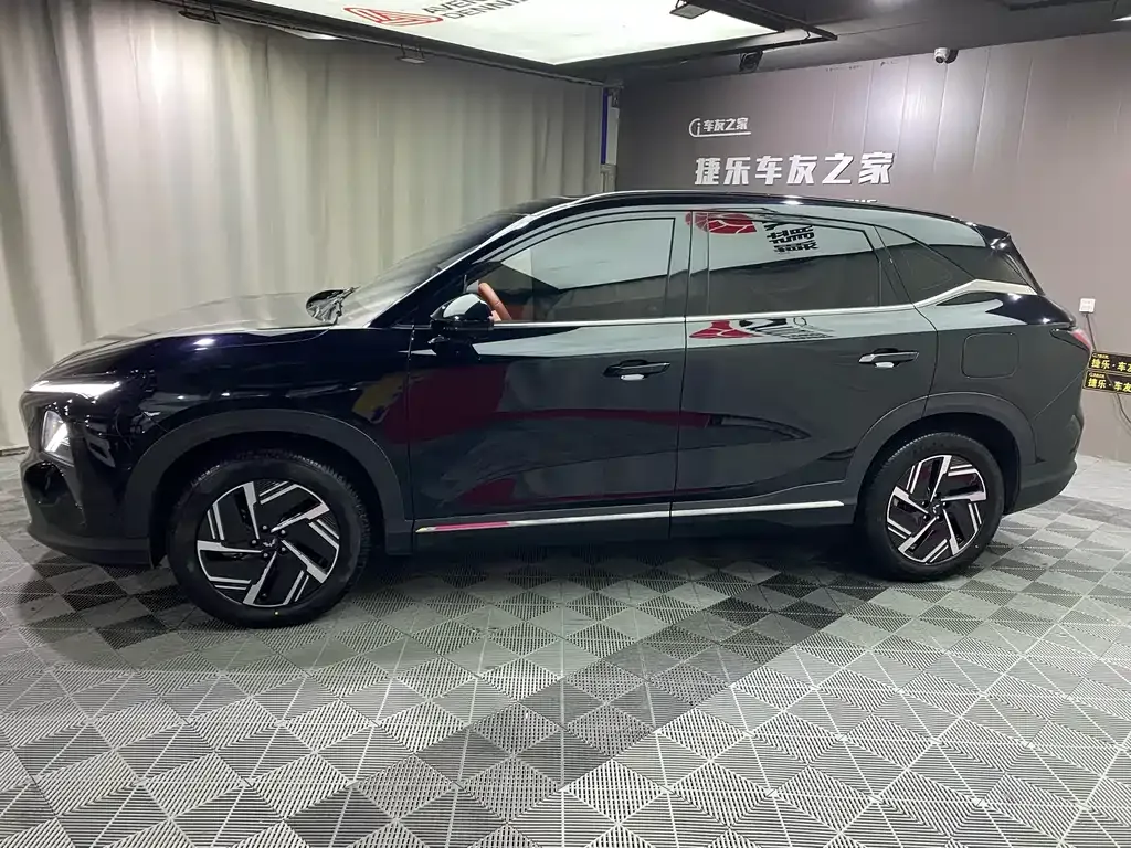 Wuling Xingguang S — фото 6