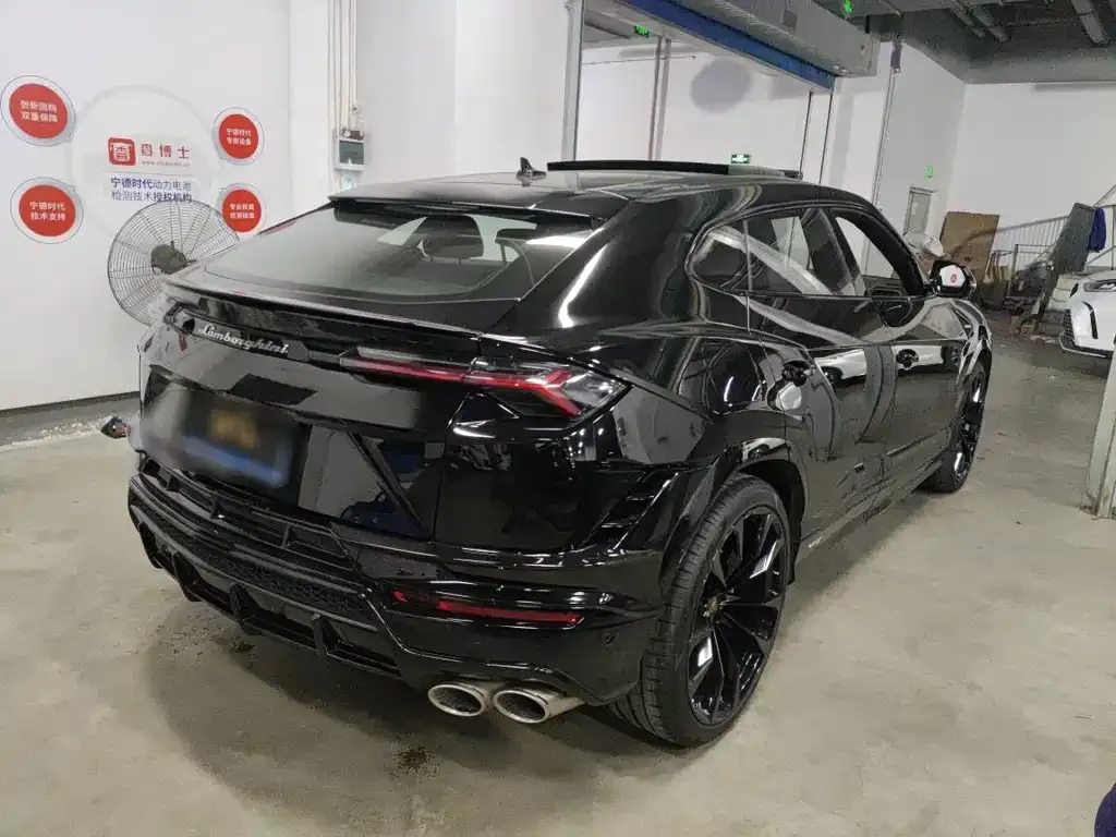 Lamborghini Urus — фото 2