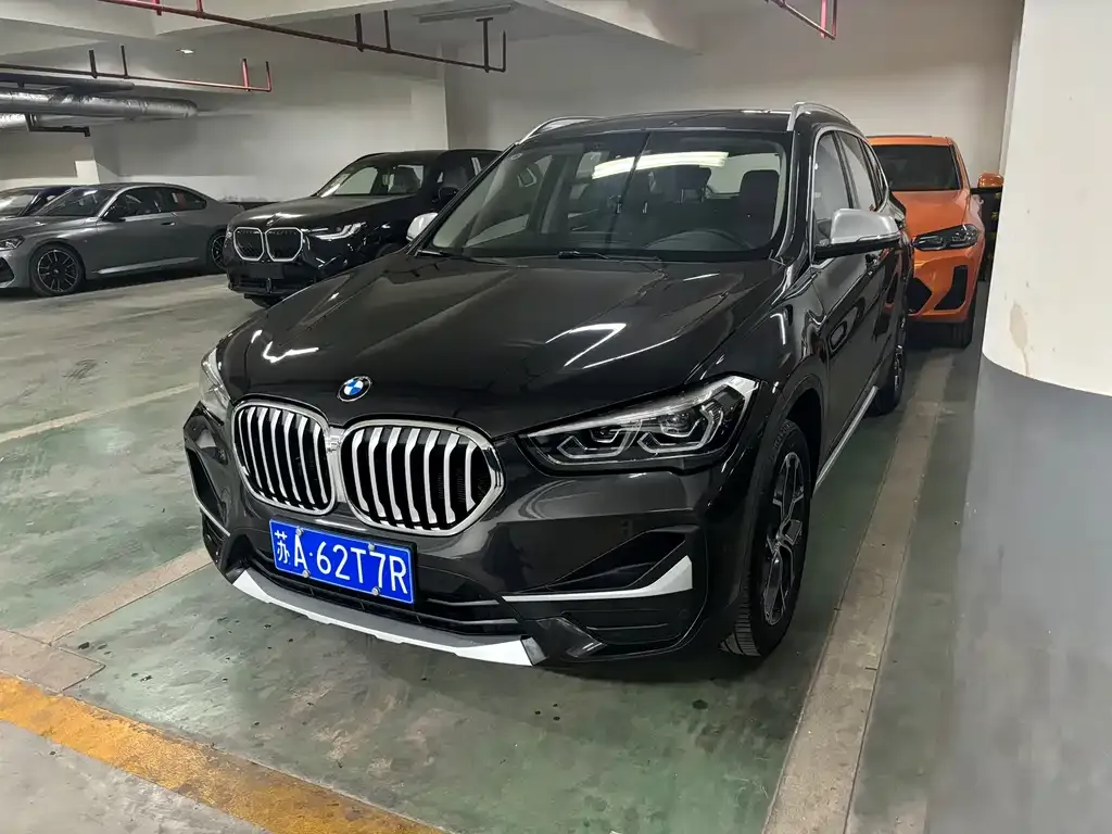 BMW X1 — фото 1