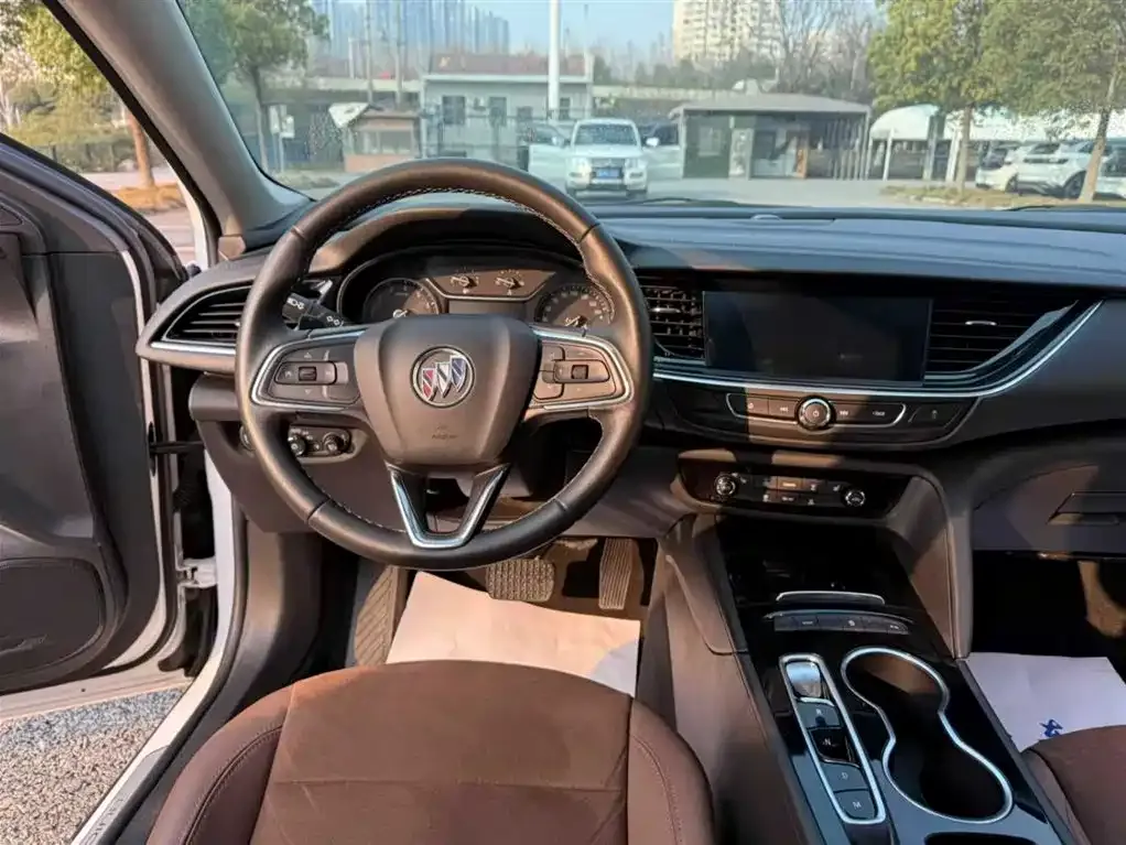 Buick Regal — фото 3