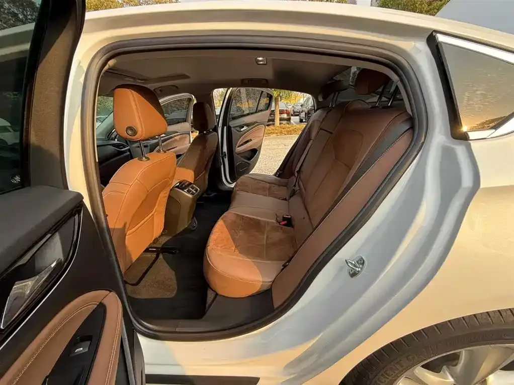 Buick Regal — фото 8