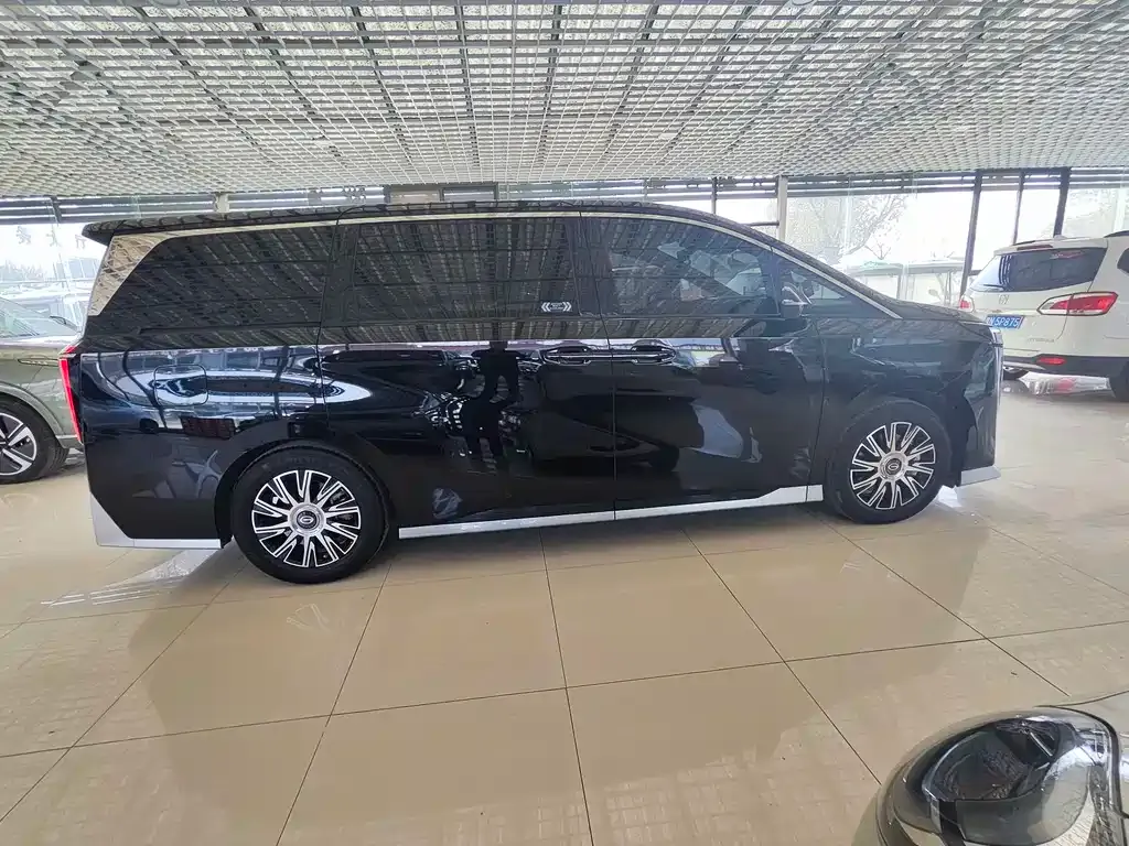 GAC Motor Trumpchi E9 — фото 9