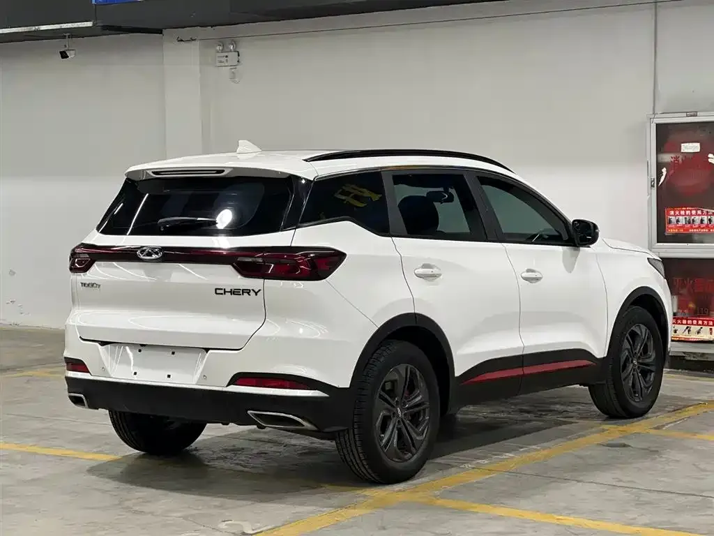 Chery Tiggo 7 — фото 7