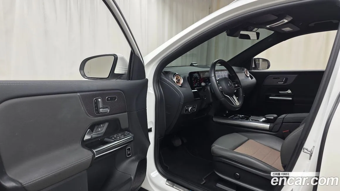 Mercedes-Benz EQA — фото 2