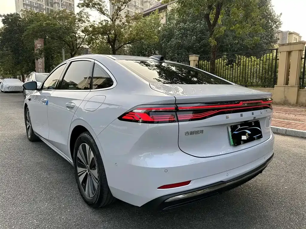Geely 银河A7 EM — фото 10