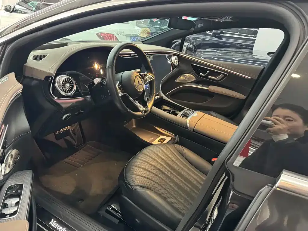 Mercedes-Benz EQS — фото 8