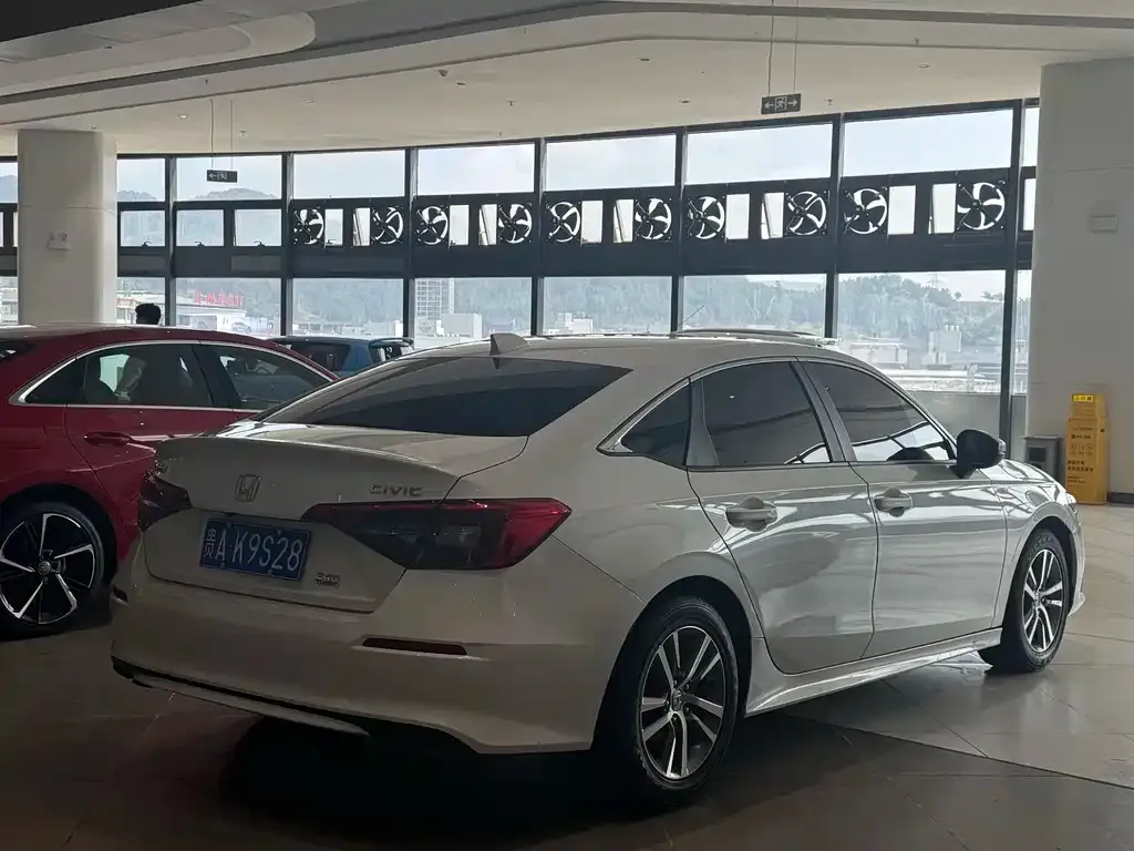 Honda Civic — фото 4