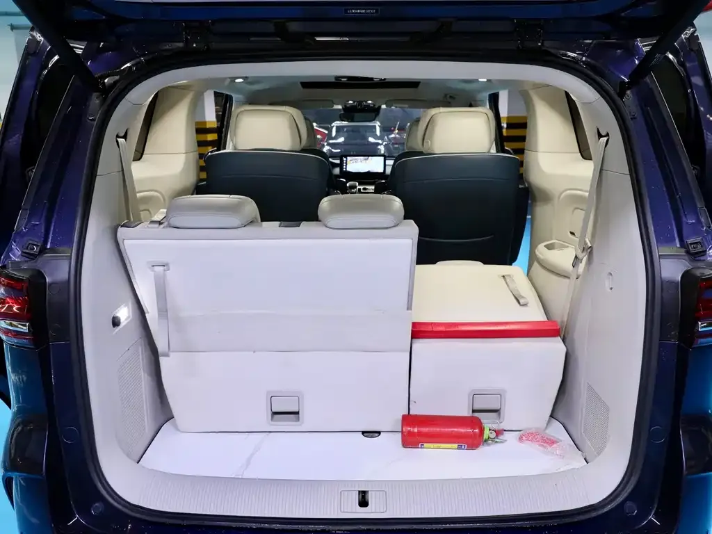 Roewe iMAX8 — фото 5