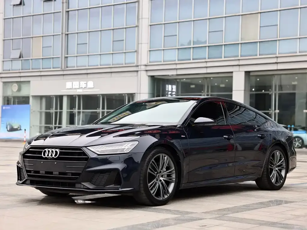 Audi A7 — фото 1