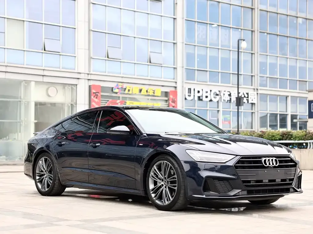 Audi A7 — фото 10
