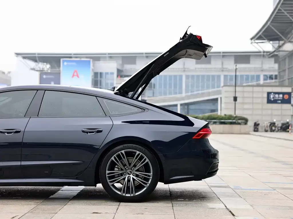 Audi A7 — фото 6