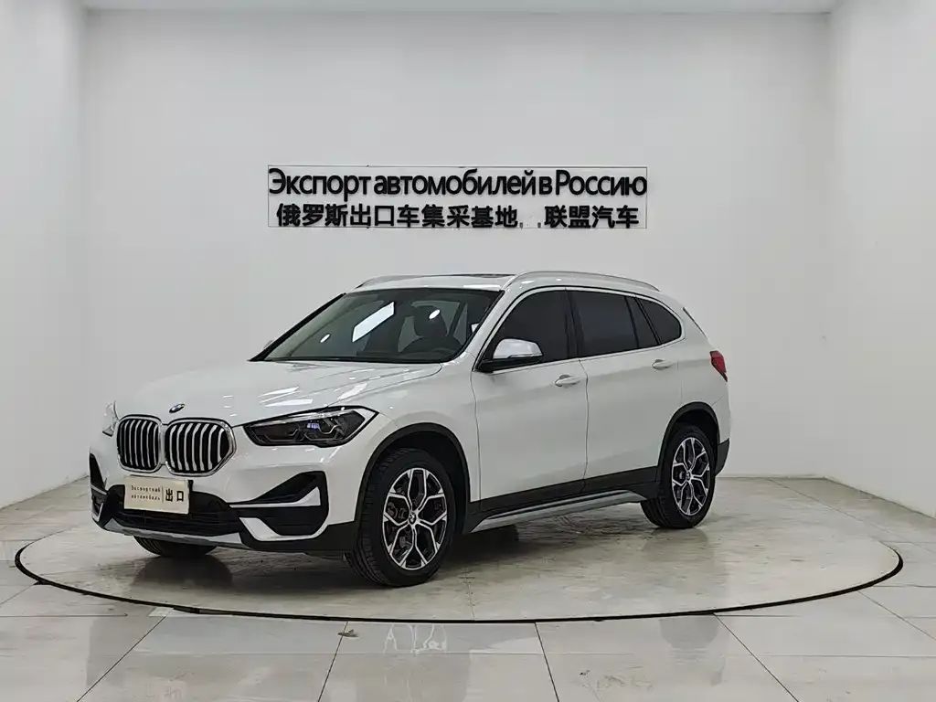 BMW X1 — фото 1