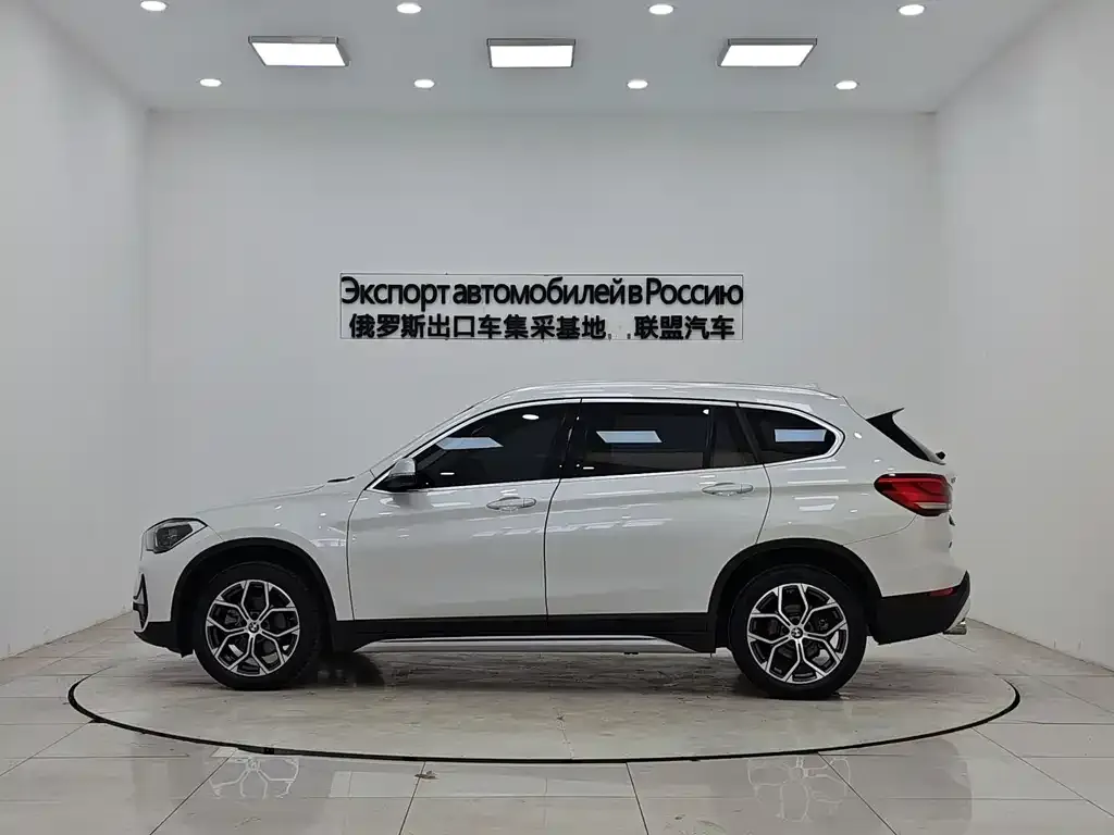 BMW X1 — фото 3