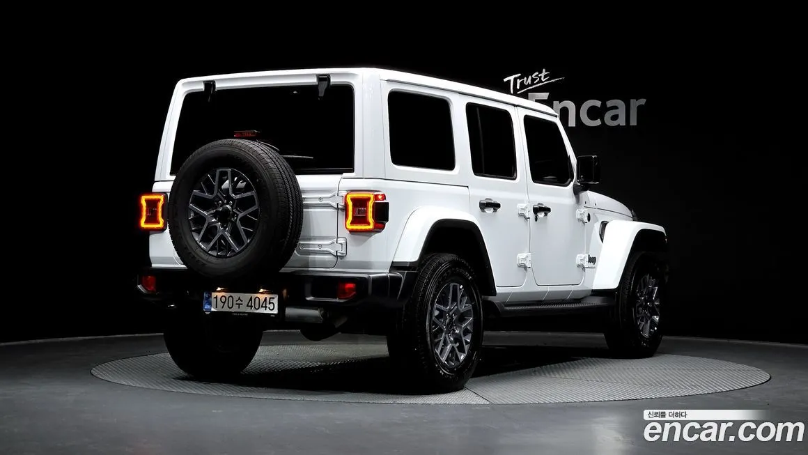 Jeep Wrangler — фото 5