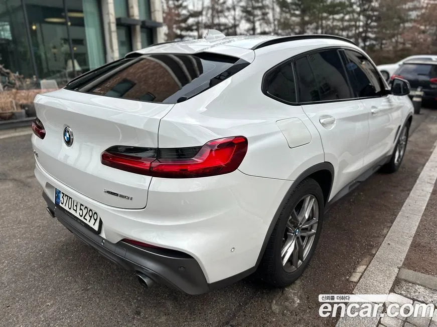 BMW X4 — фото 7