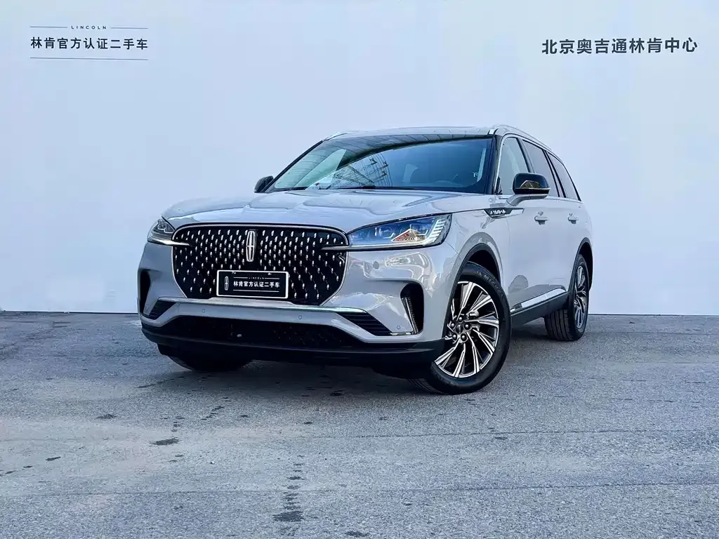 Lincoln Aviator — фото 1