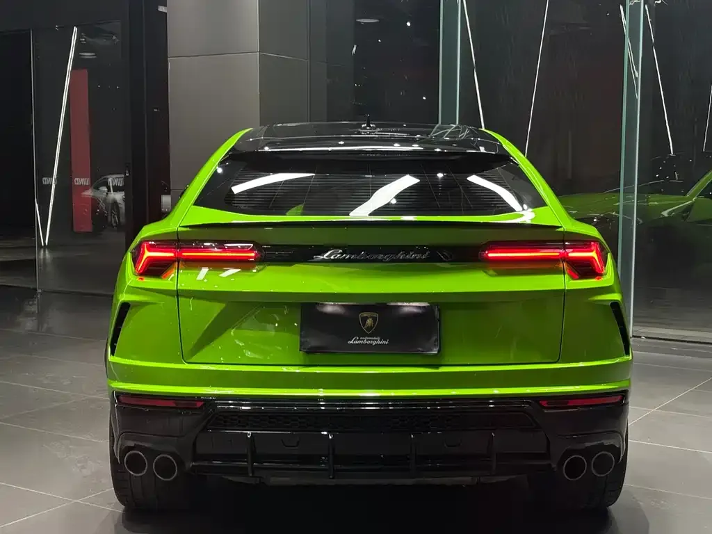 Lamborghini Urus — фото 2