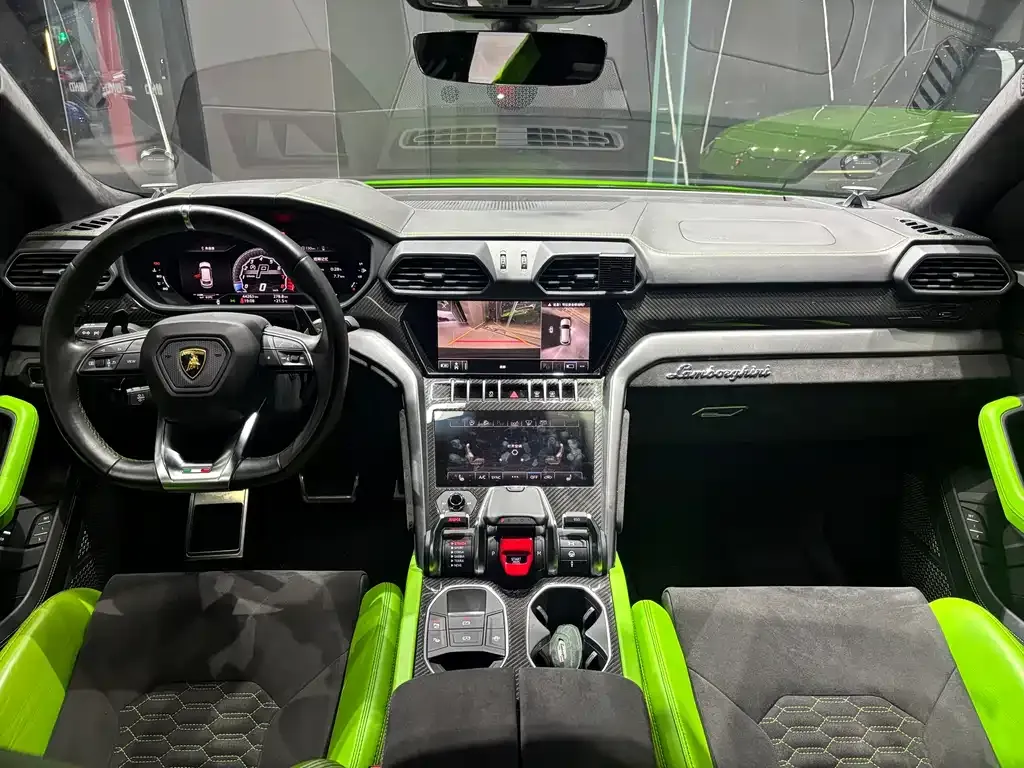 Lamborghini Urus — фото 3