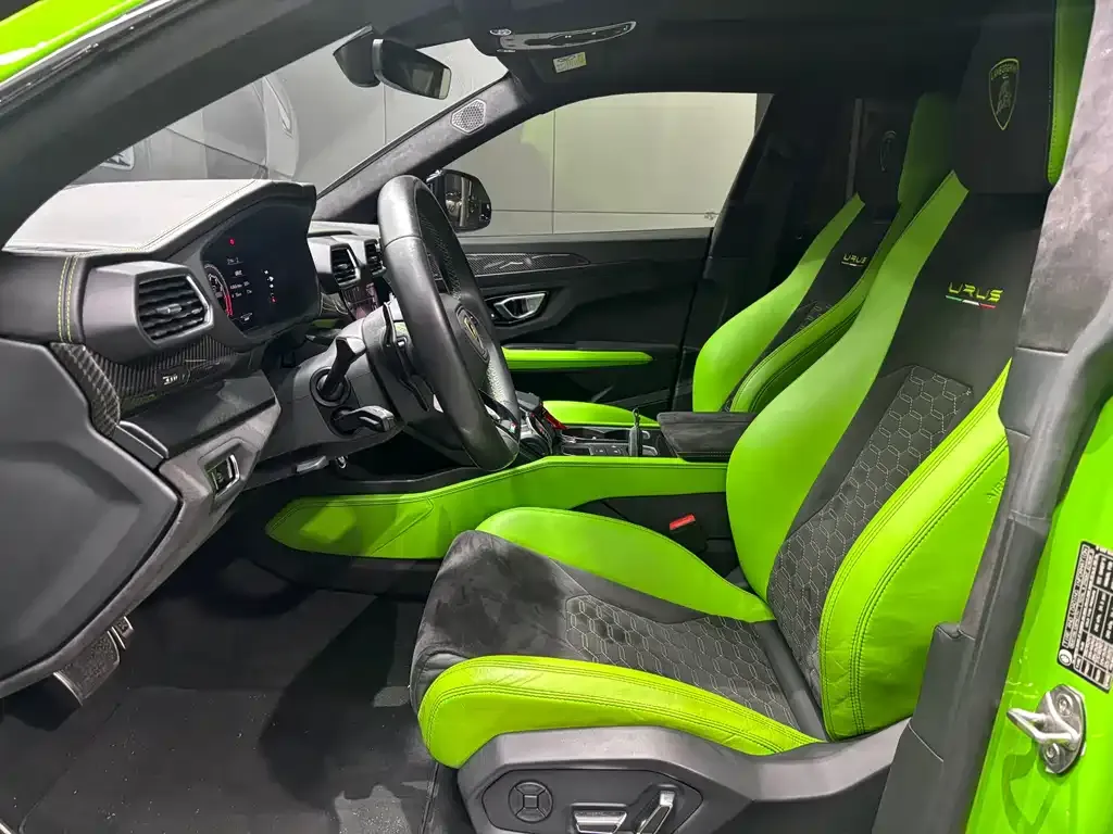 Lamborghini Urus — фото 4
