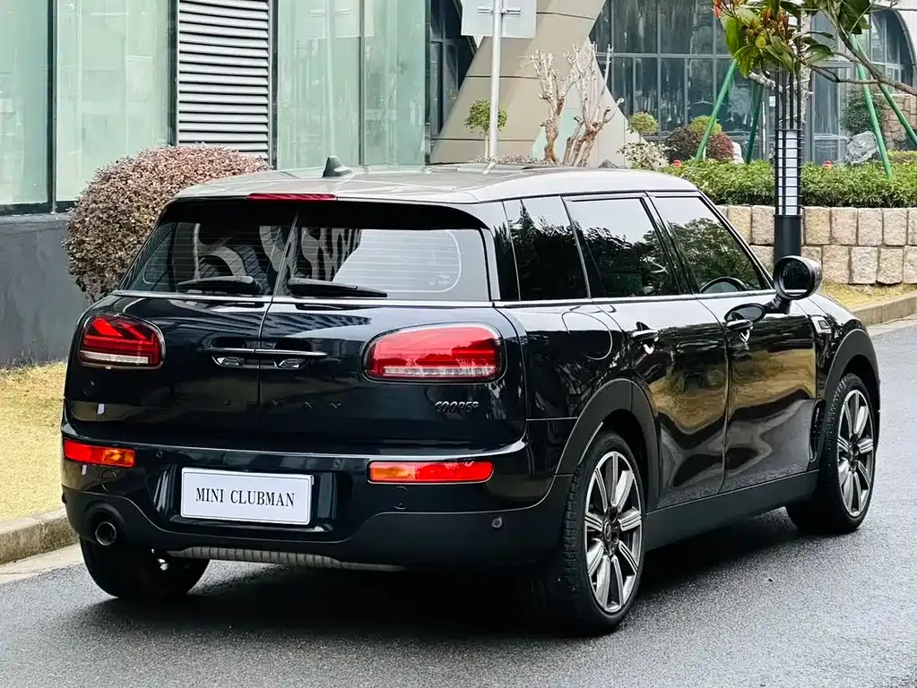MINI Clubman — фото 3