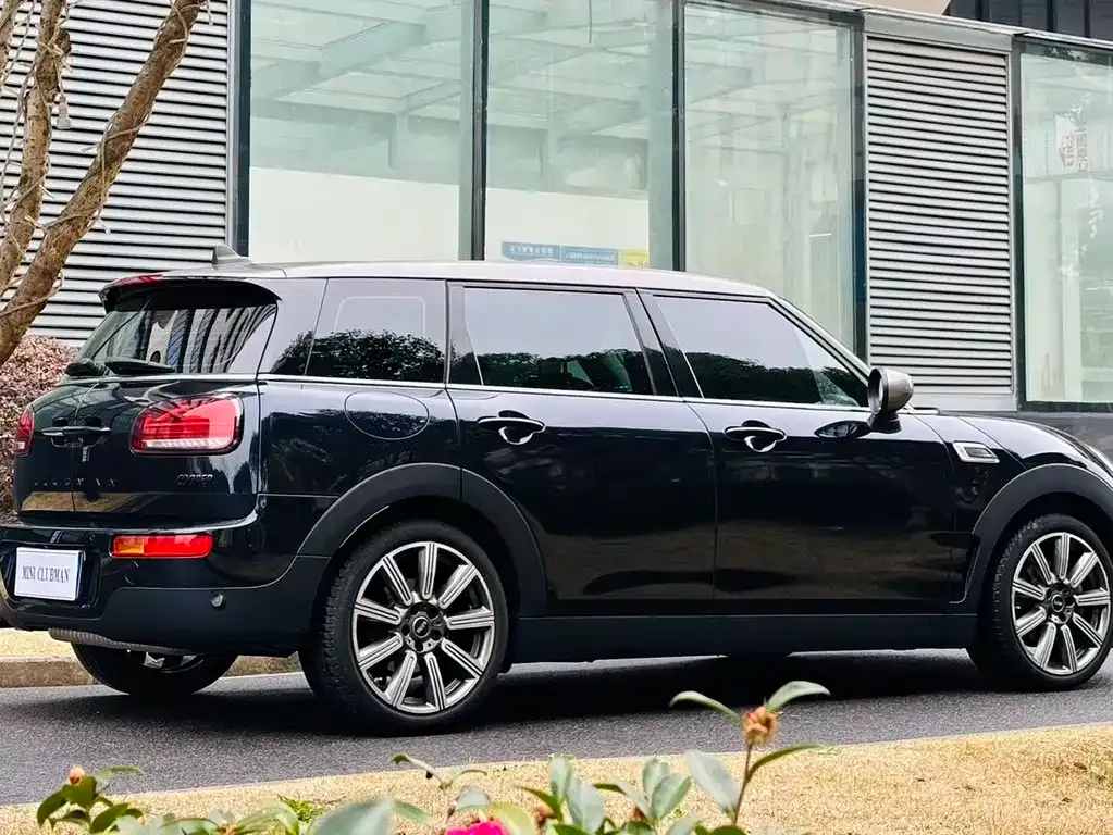 MINI Clubman — фото 6