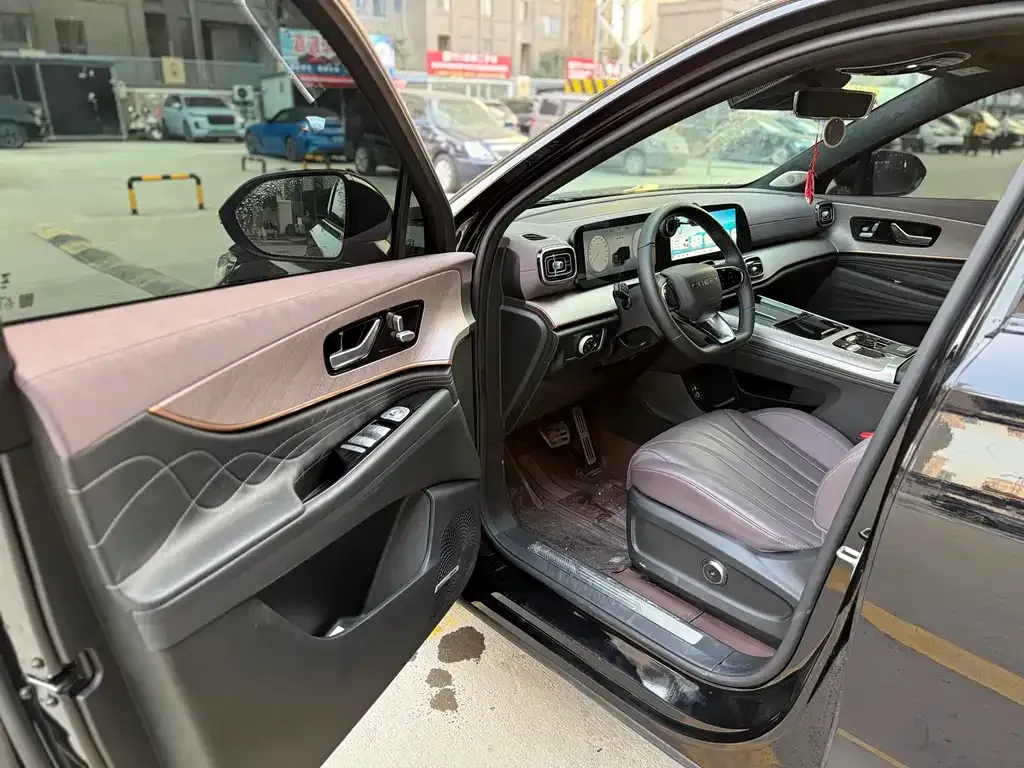 Chery Tiggo 9 C-DM — фото 8