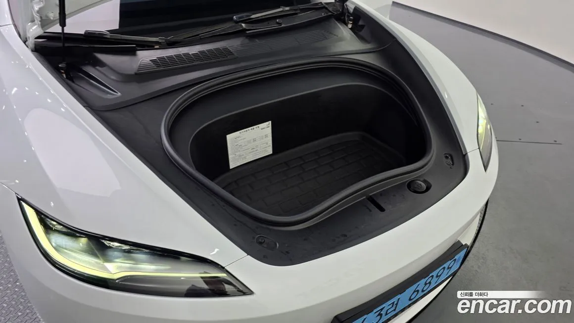Tesla Model 3 — фото 2