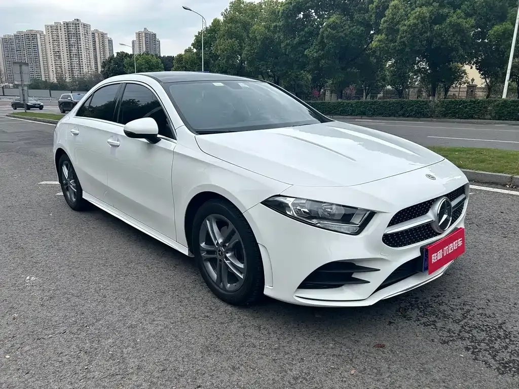 Mercedes-Benz A-Class — фото 9