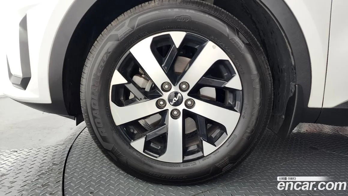 Kia Sorento — фото 5