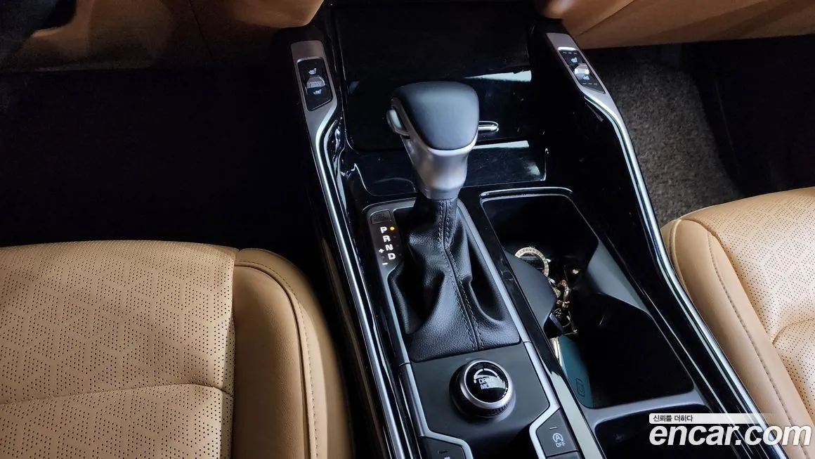 Kia Sorento — фото 6