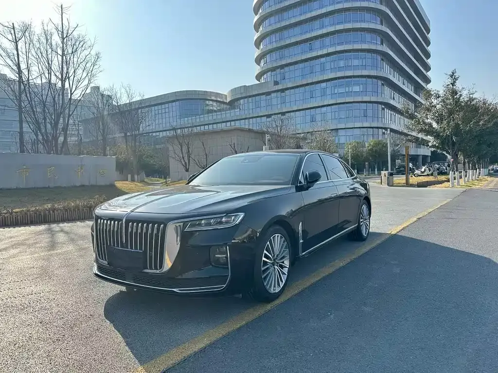 Hongqi H9 — фото 1