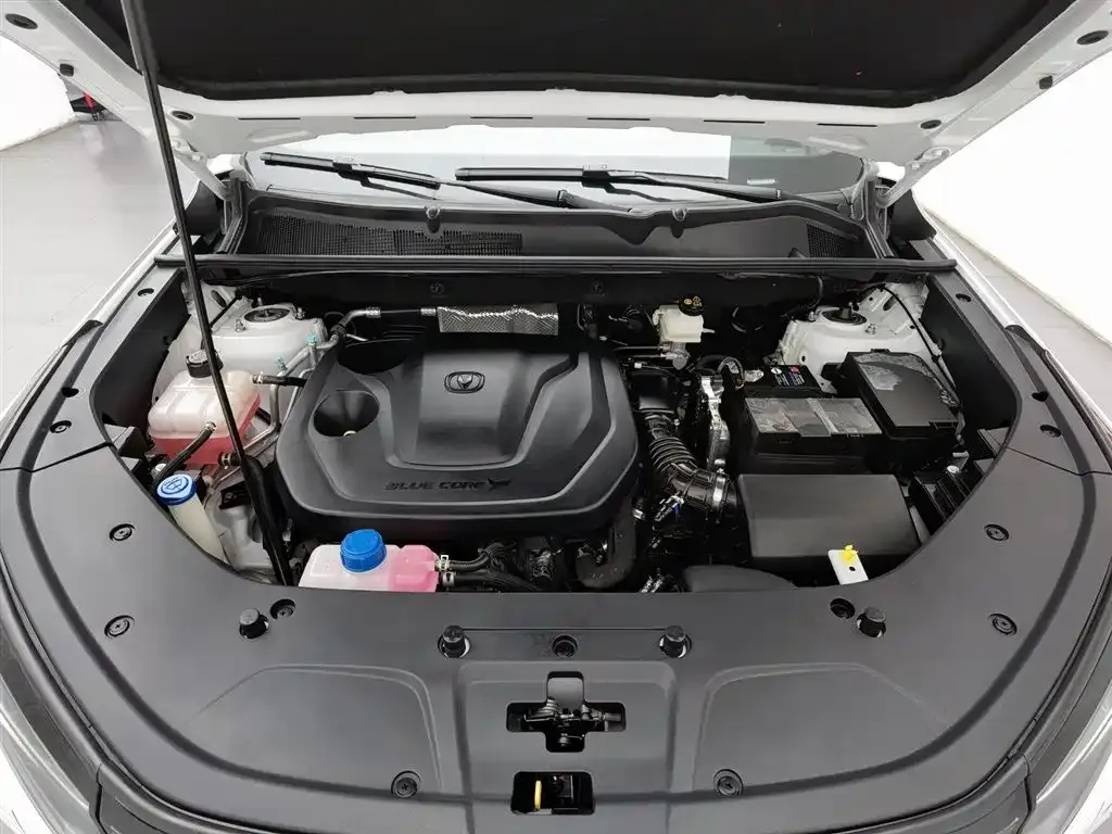 Changan CS75PLUS — фото 10