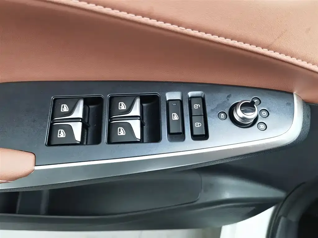 Changan CS75PLUS — фото 9