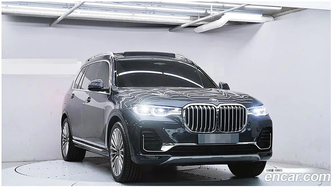 BMW X7 — фото 6
