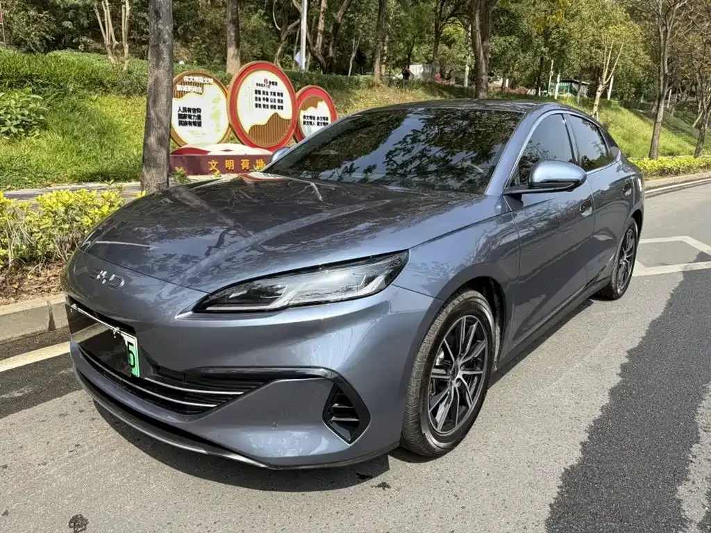BYD Seal — фото 1