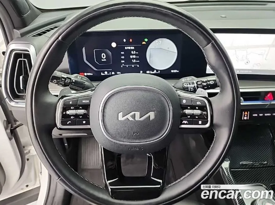 Kia Sorento — фото 9
