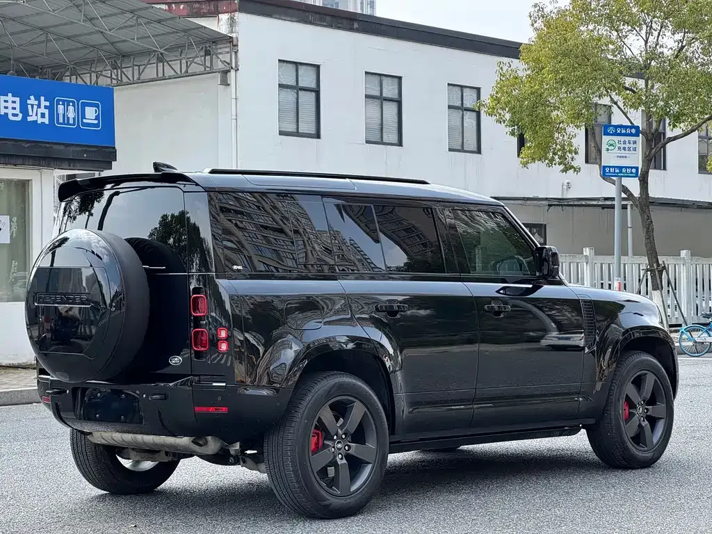 Land Rover Defender — фото 8