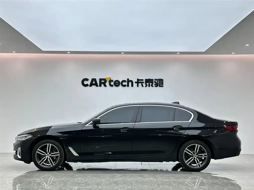 BMW 5 Series — фото 5