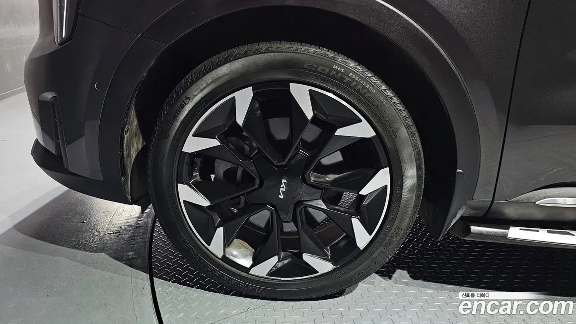 Kia Sorento — фото 5