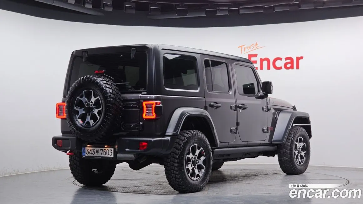 Jeep Wrangler — фото 2