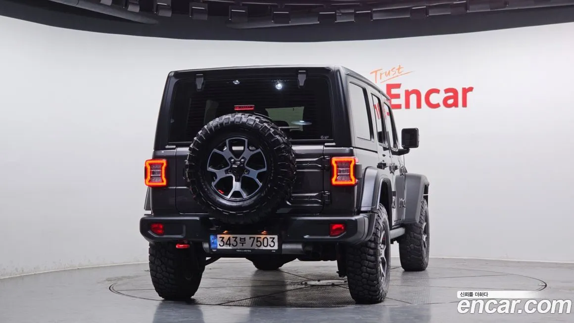 Jeep Wrangler — фото 4