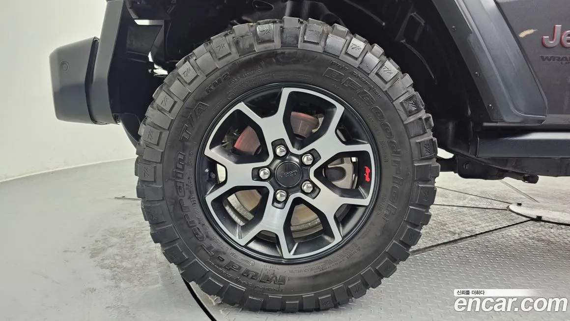 Jeep Wrangler — фото 6