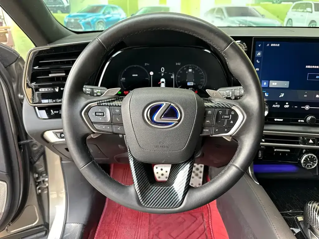 Lexus RX — фото 10
