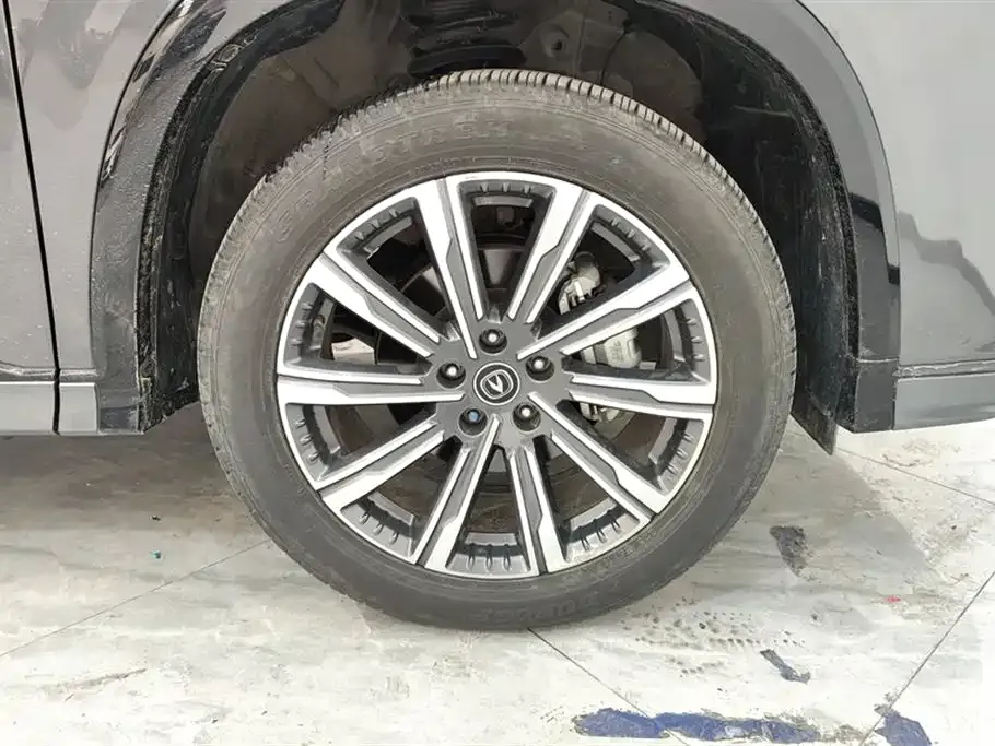 Changan CS75PLUS — фото 3