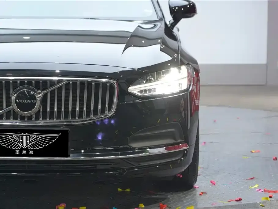 Volvo S90 — фото 10